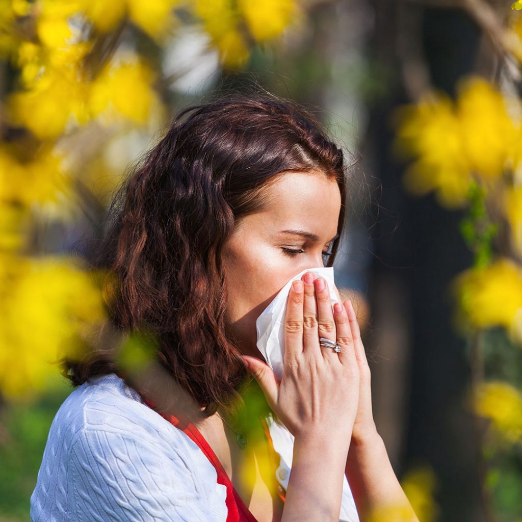 Natural Remedies to Reduce Springtime Allergies